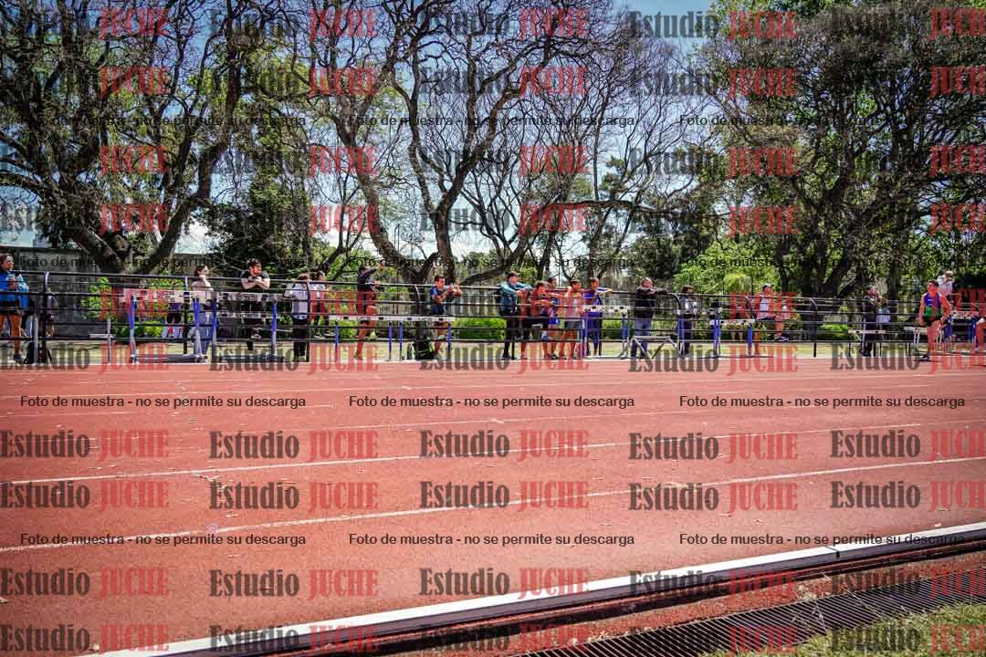 Fotos de los 100 m llanos de varones