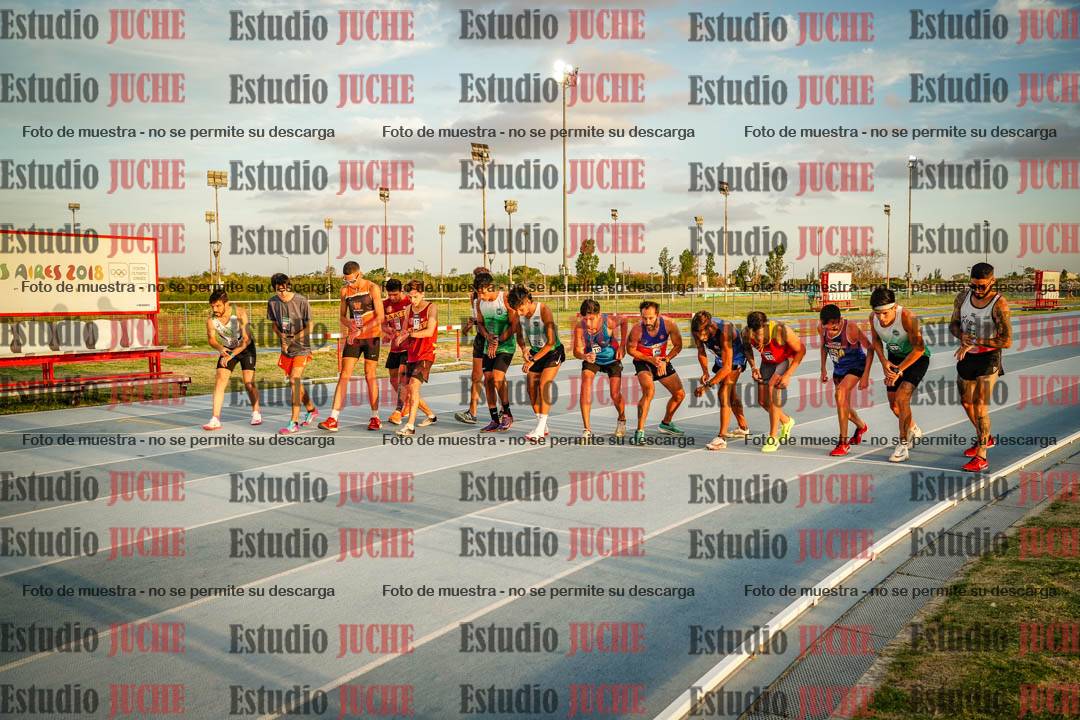 Fotos de los 3000 m llanos de varones