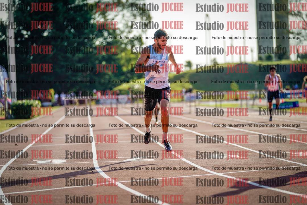 Fotos de los 400 m con vallas de varones