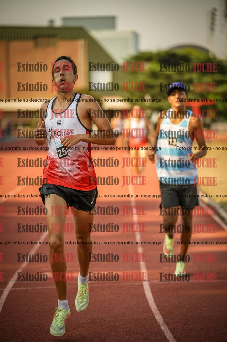 Fotos de los 1500 m llanos de varones