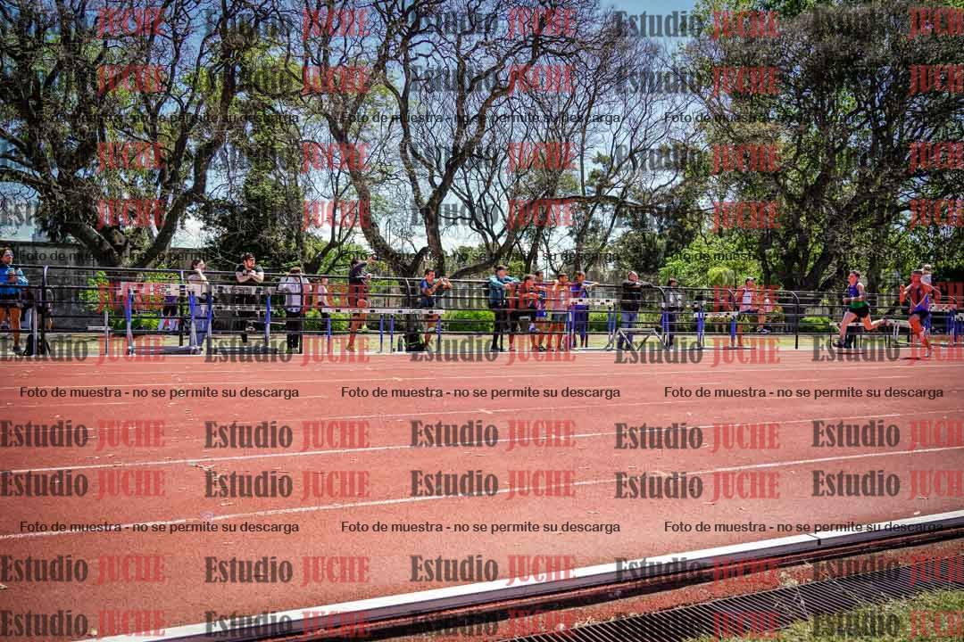 Fotos de los 100 m llanos de varones