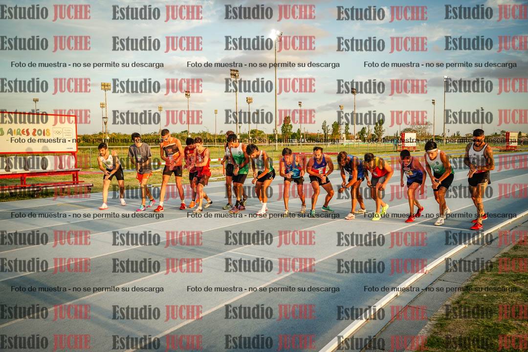 Fotos de los 3000 m llanos de varones