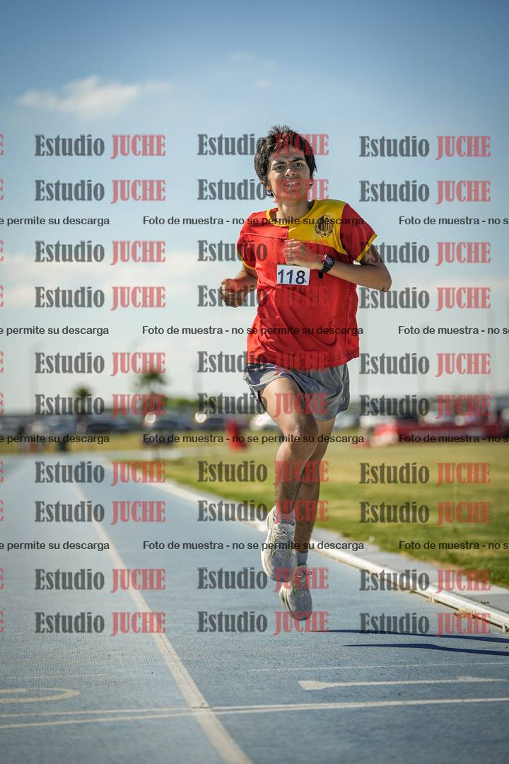 Fotos de los 600 m llanos de varones