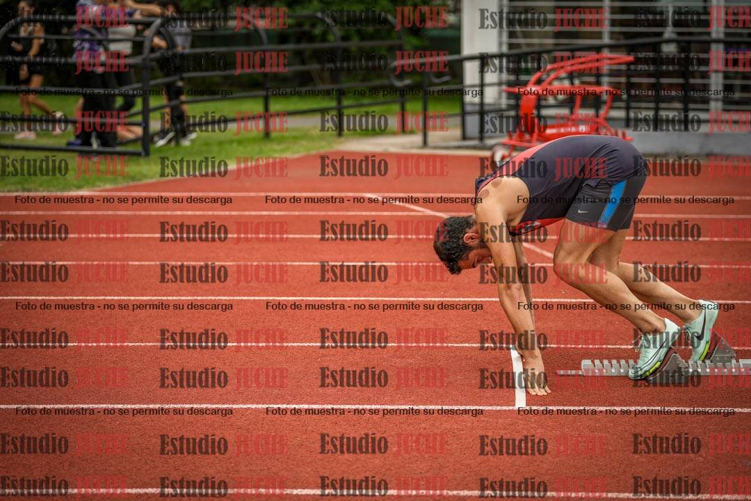 Fotos de los 400 m llanos de varones
