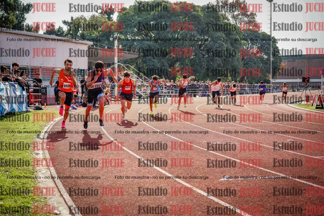 Fotos de los 800 m llanos de varones