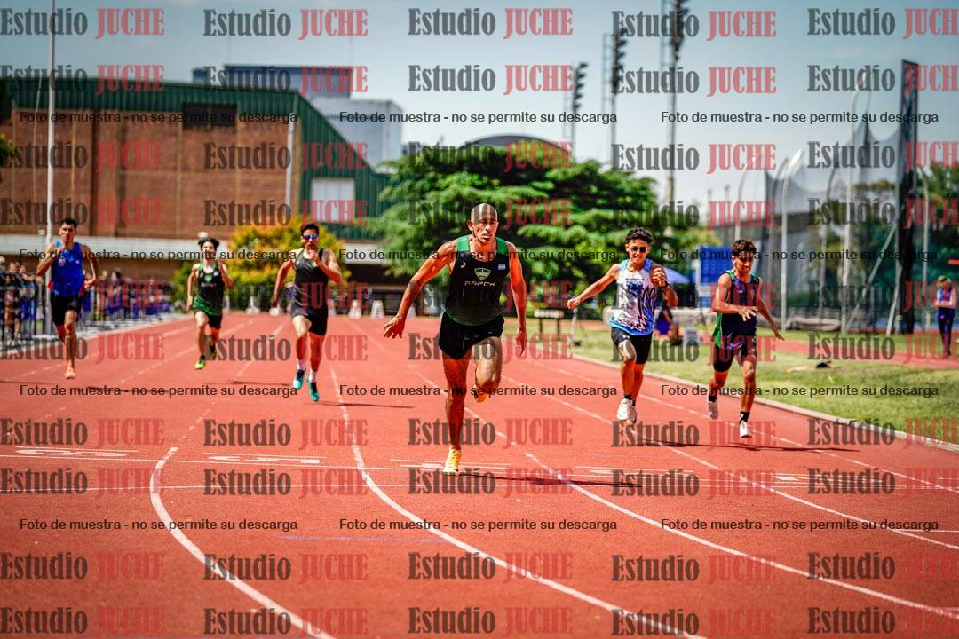 Fotos de los 400 m llanos de varones