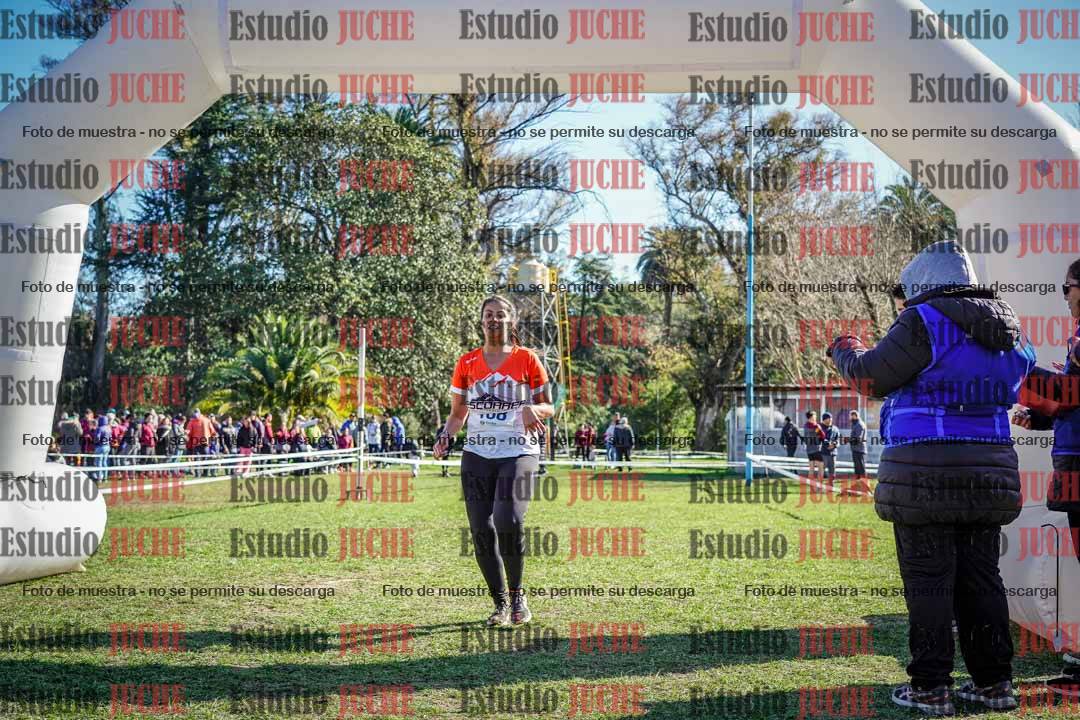 Fotos de la llegada del cross de 6000 m