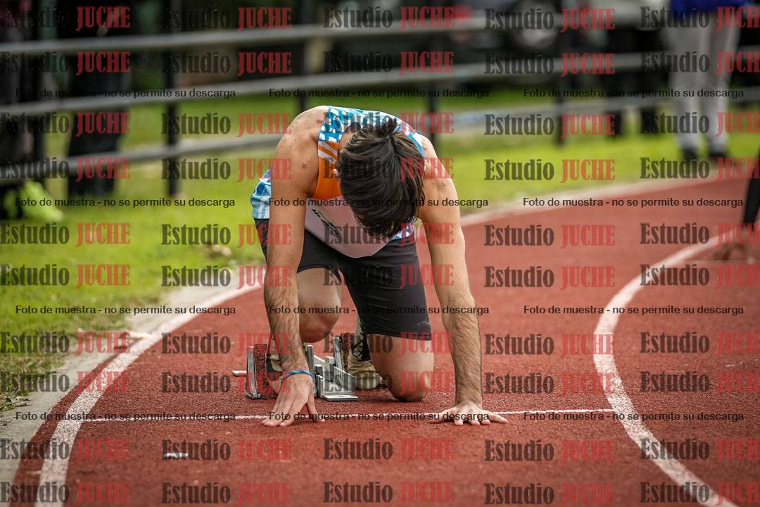 Fotos de los 400 m llanos de varones