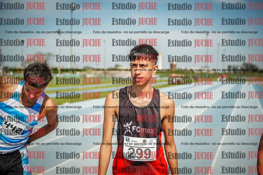 Fotos de los 3000 m llanos de varones