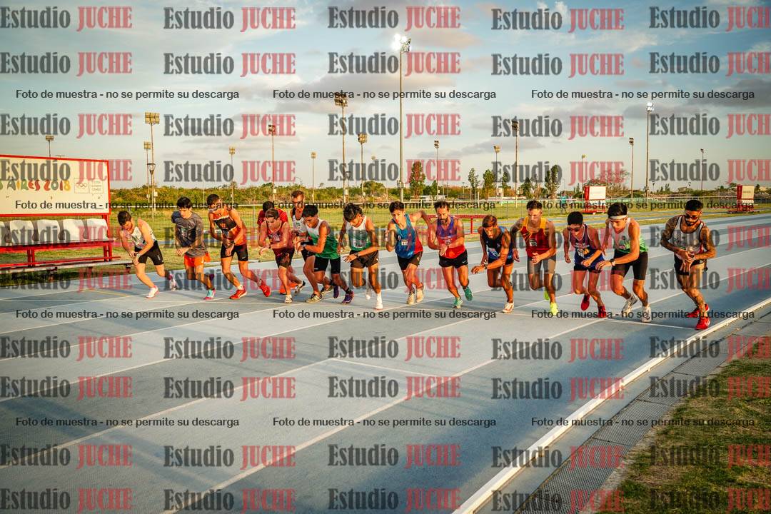 Fotos de los 3000 m llanos de varones