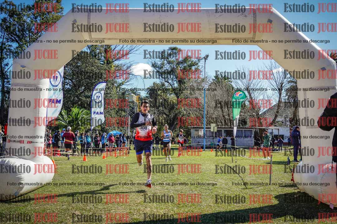 Fotos de la llegada del cross de 1500 m