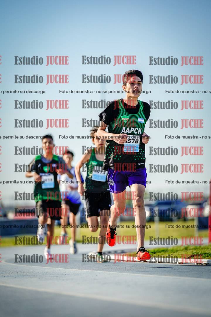 Fotos de los 2000 m llanos de varones