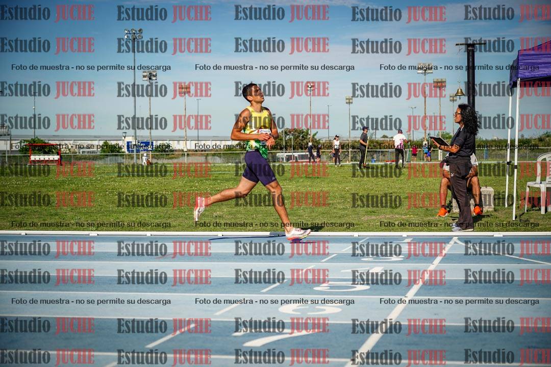 Fotos de los 1500 m llanos de varones