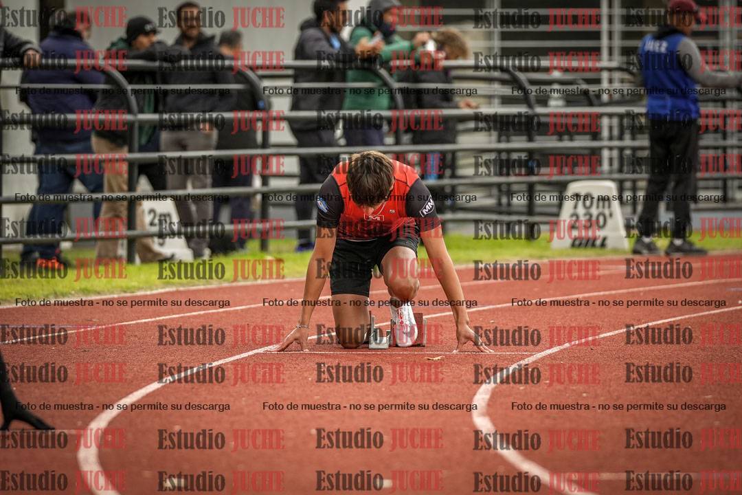 Fotos de los 400 m llanos de varones