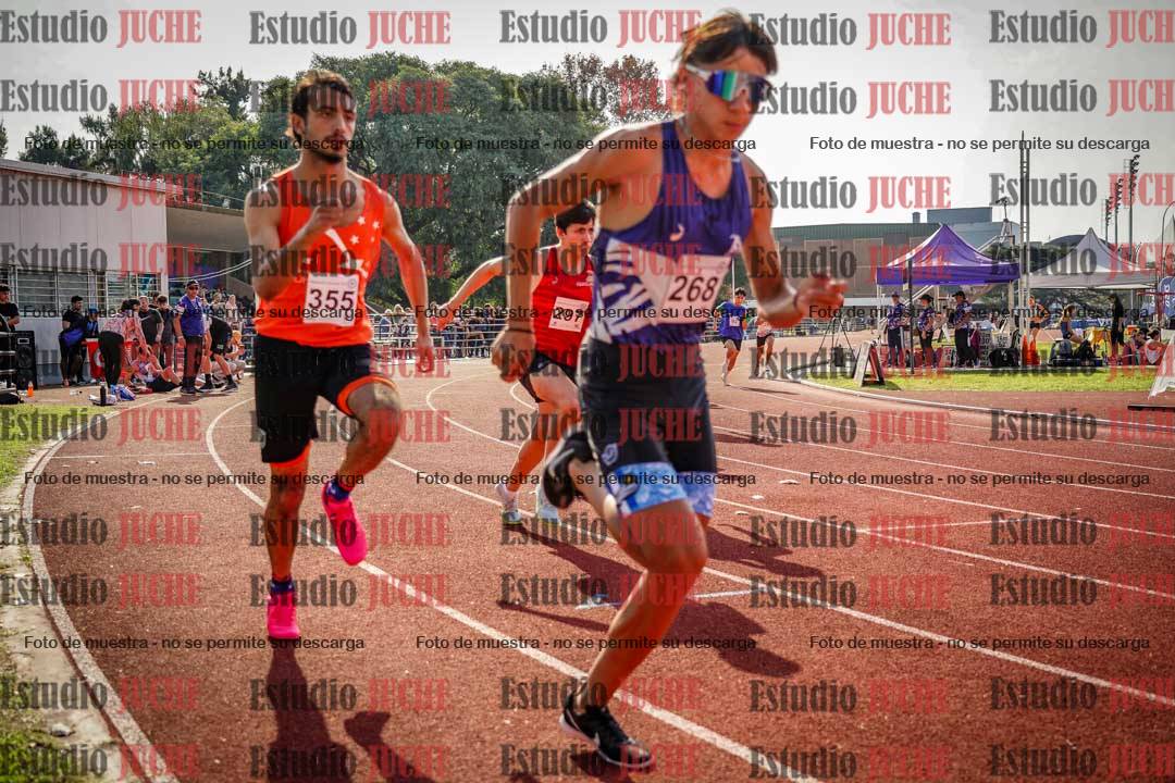 Fotos de los 800 m llanos de varones