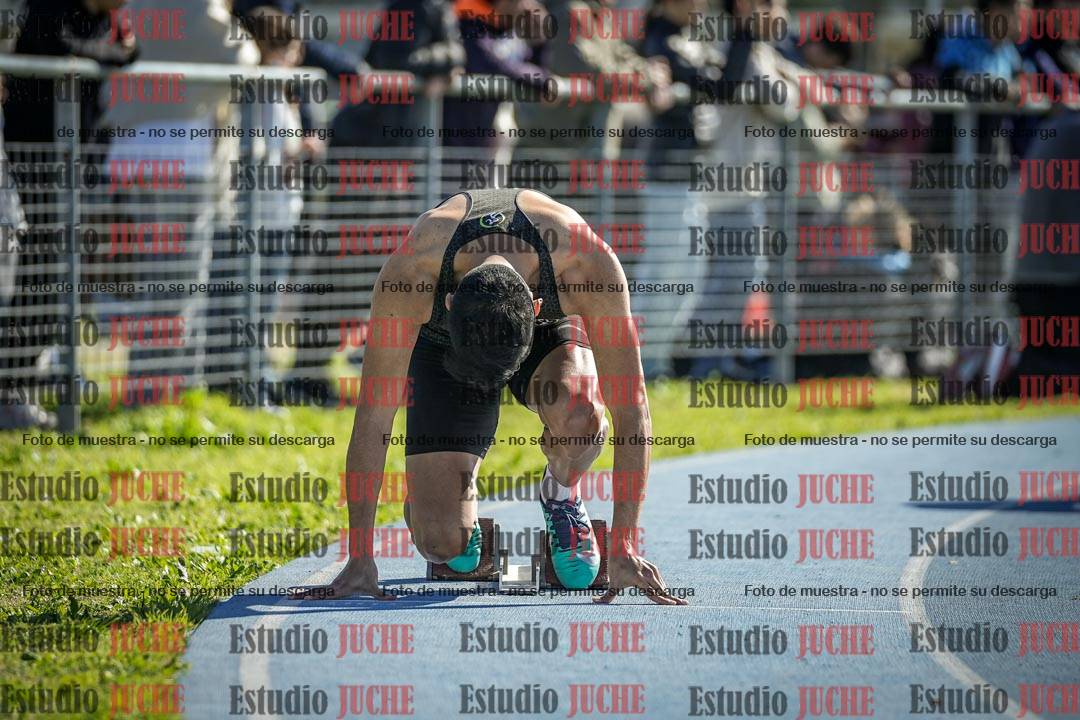 Fotos de los 400 m llanos de varones