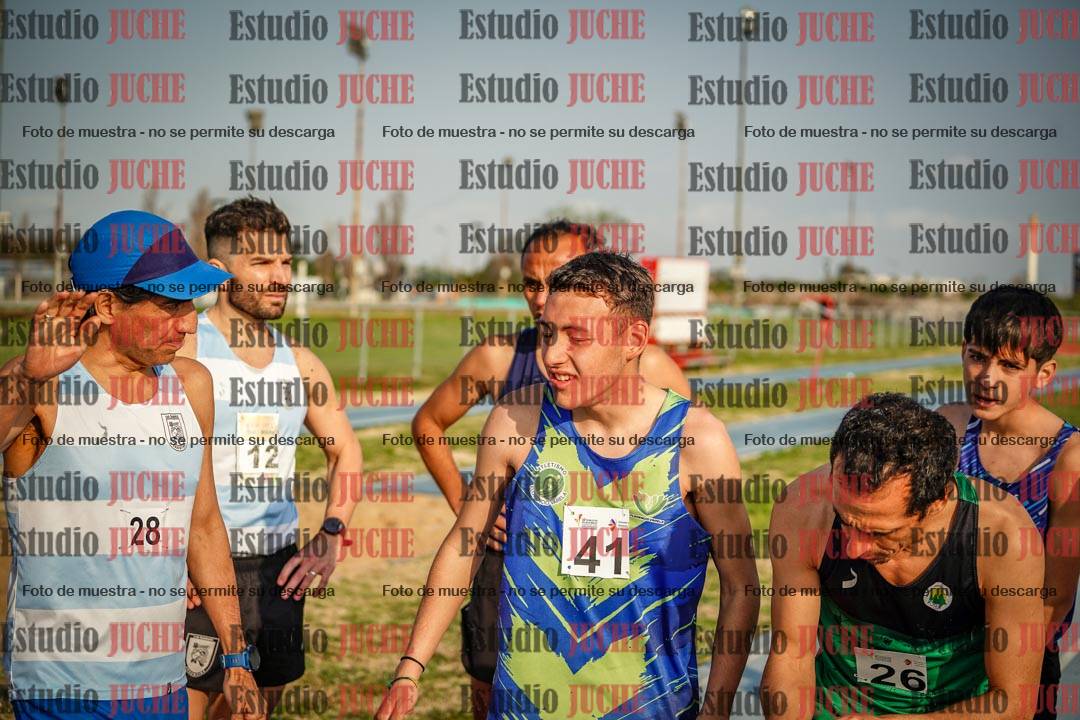 Fotos de los 3000 m llanos de varones