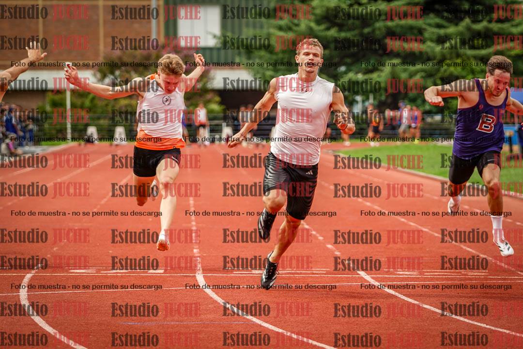 Fotos de los 100 m llanos de varones - FINAL