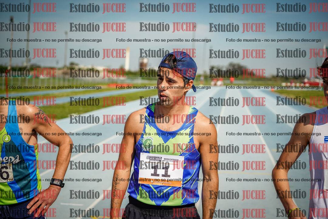 Fotos de los 3000 m llanos de varones