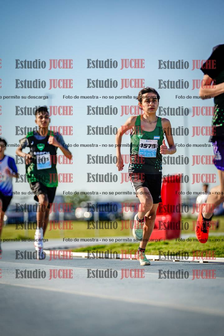 Fotos de los 2000 m llanos de varones