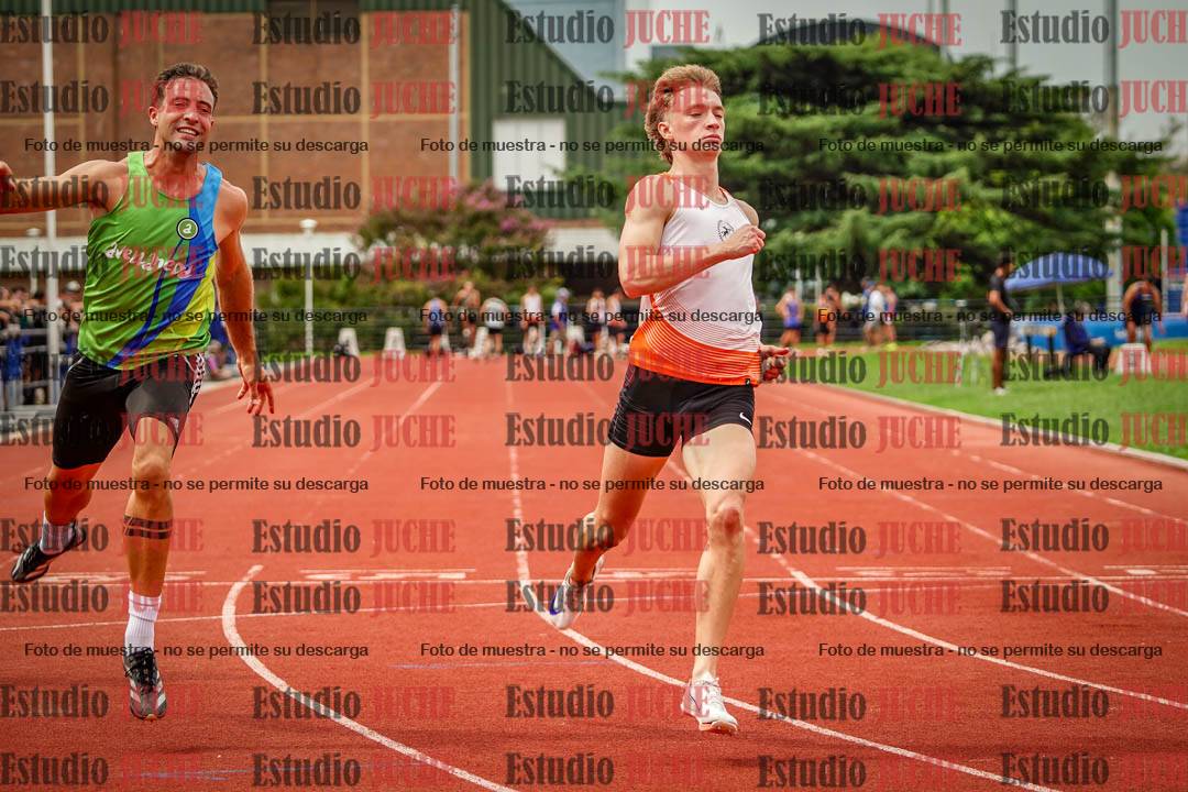 Fotos de los 100 m llanos de varones - FINAL