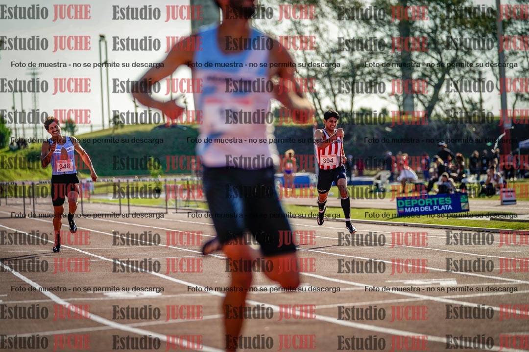 Fotos de los 400 m con vallas de varones