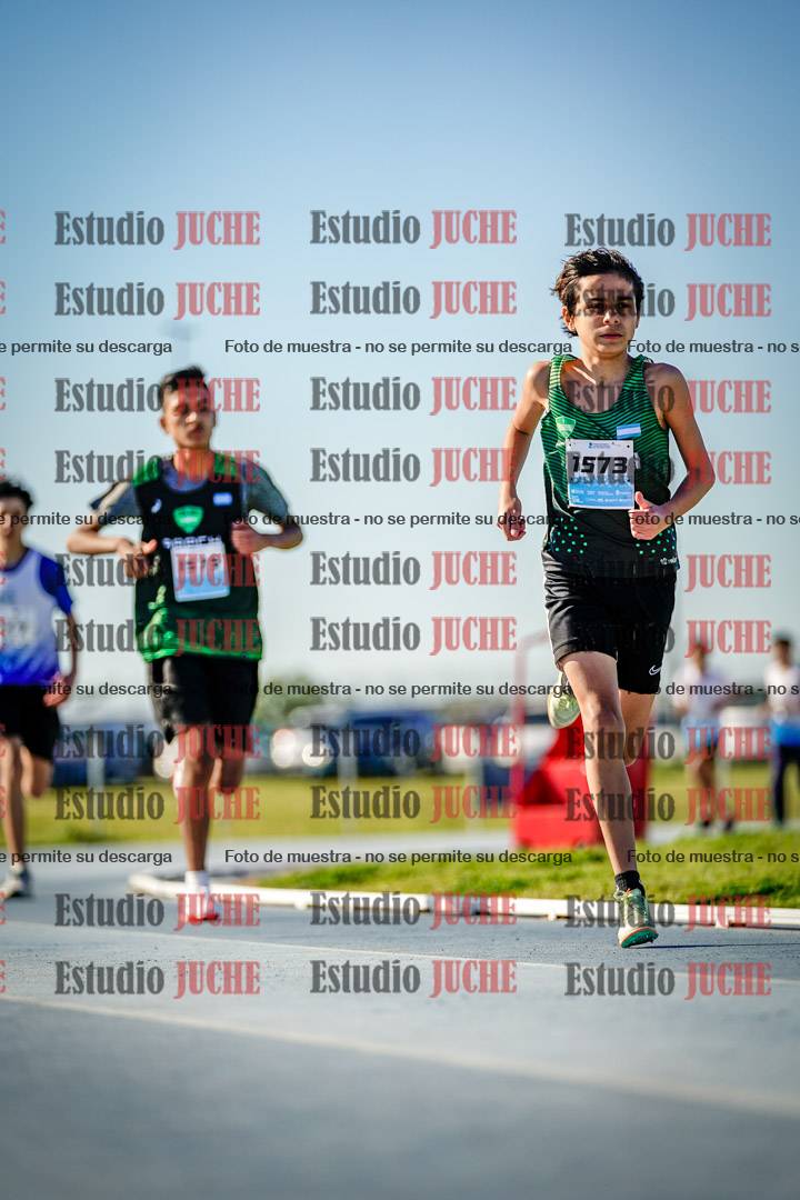 Fotos de los 2000 m llanos de varones