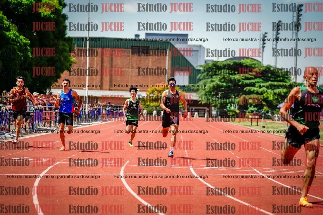 Fotos de los 400 m llanos de varones