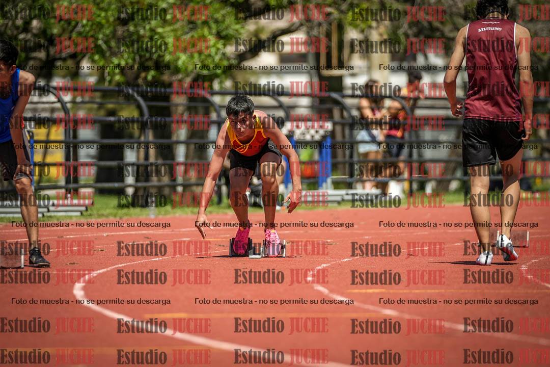 Fotos de los 200 m llanos de varones