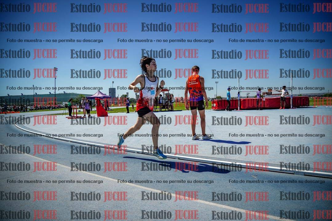 Fotos de los 800 m llanos de varones