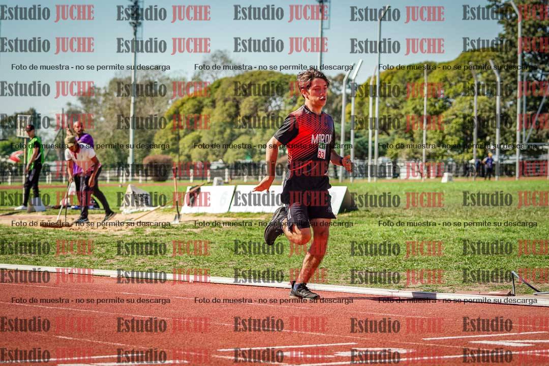 Fotos de los 600 m llanos de varones