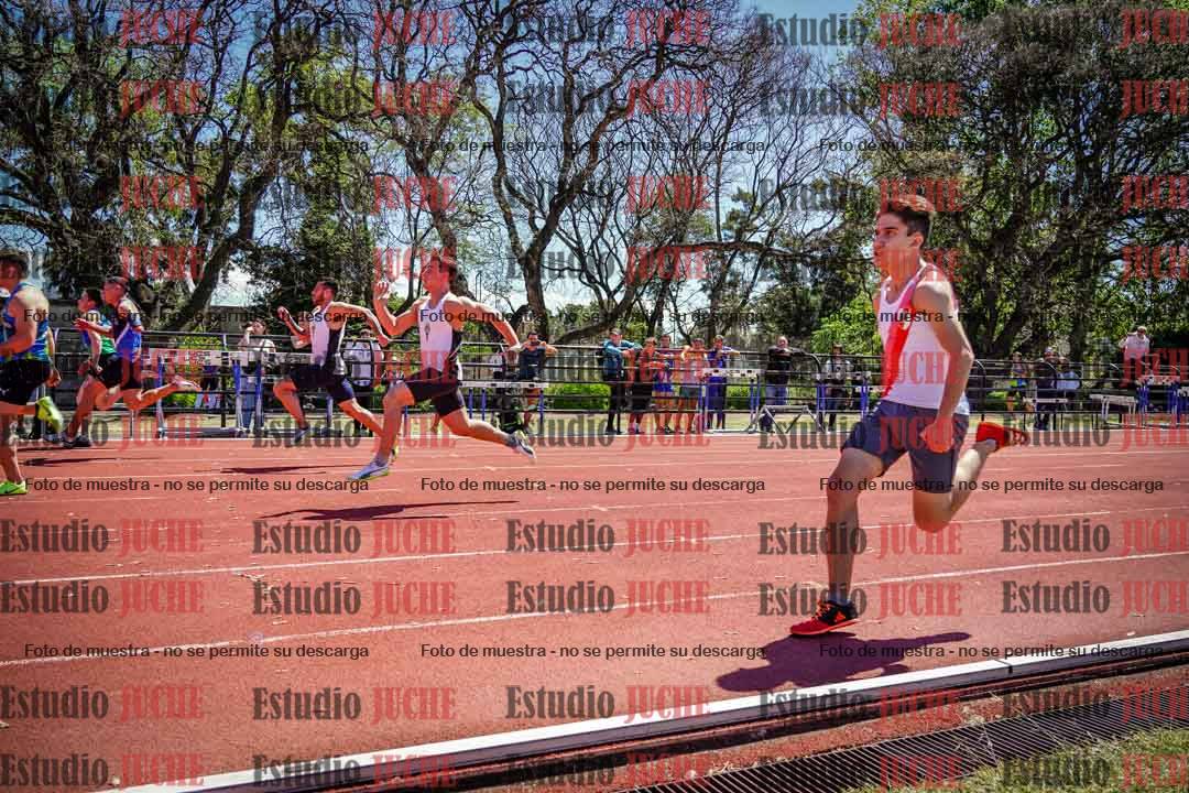 Fotos de los 100 m llanos de varones