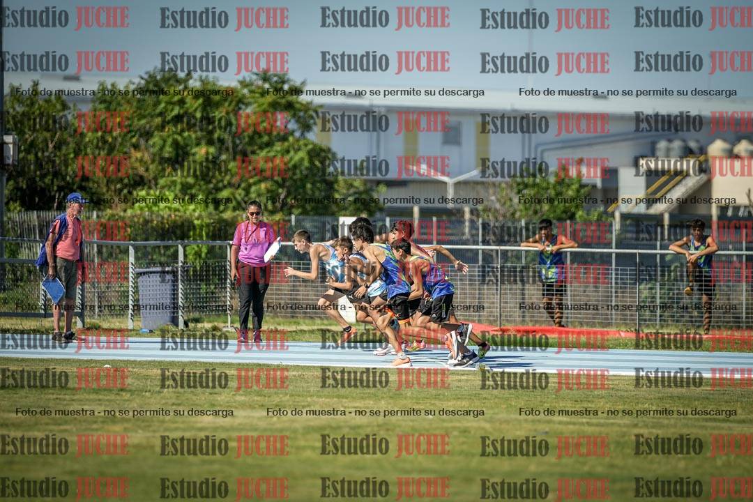 Fotos de los 600 m llanos de varones