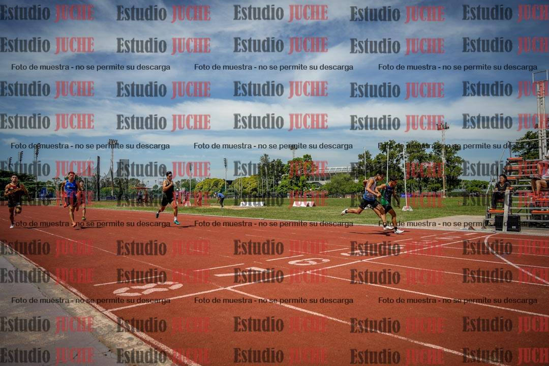 Fotos de los 400 m llanos de varones