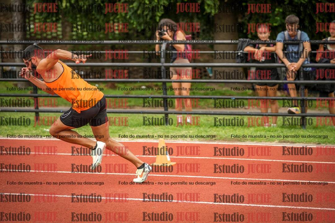 Fotos de los 400 m llanos de varones
