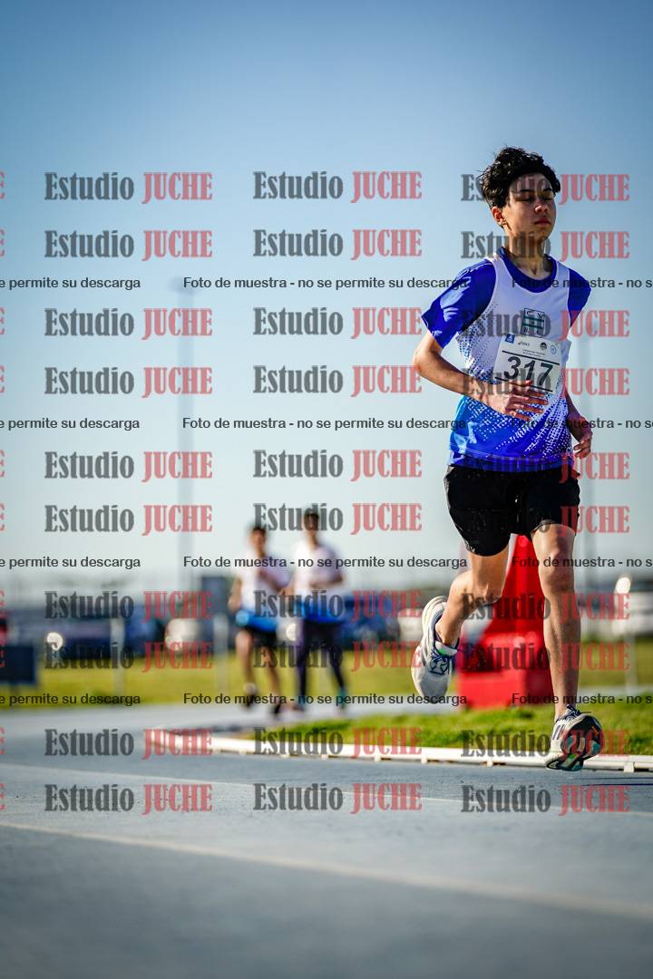 Fotos de los 2000 m llanos de varones