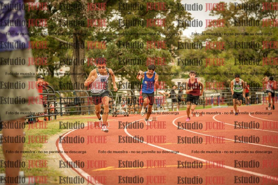 Fotos de los 200 m llanos de varones