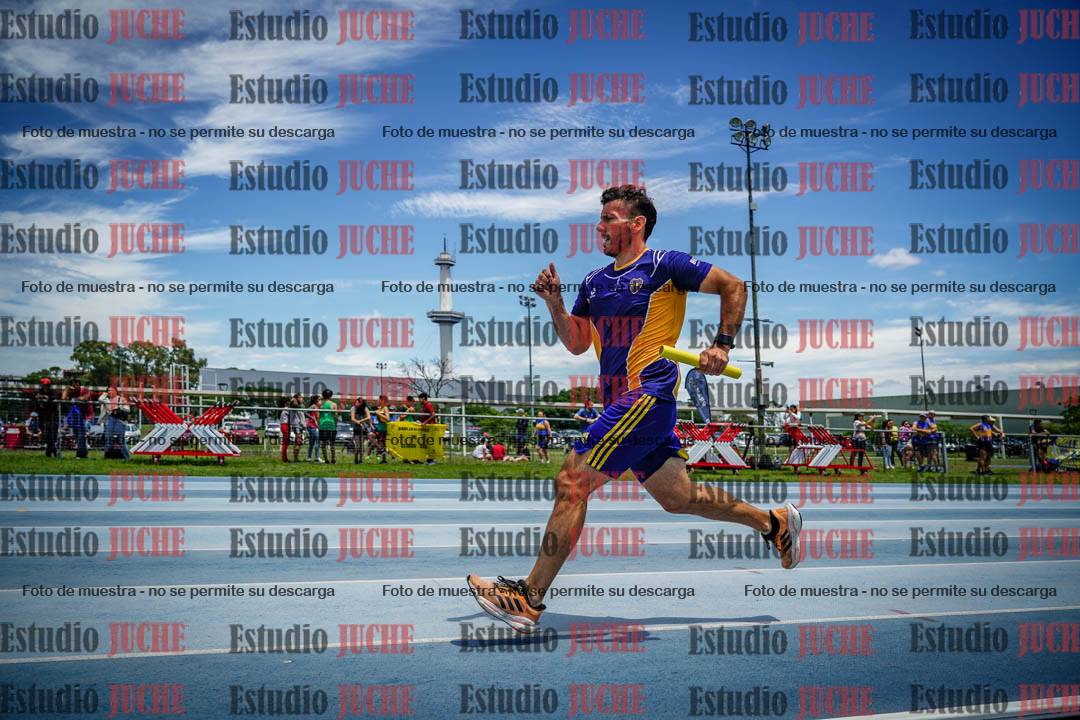 Fotos durante el transcurso de los relevos 20' para running teams - serie 2
