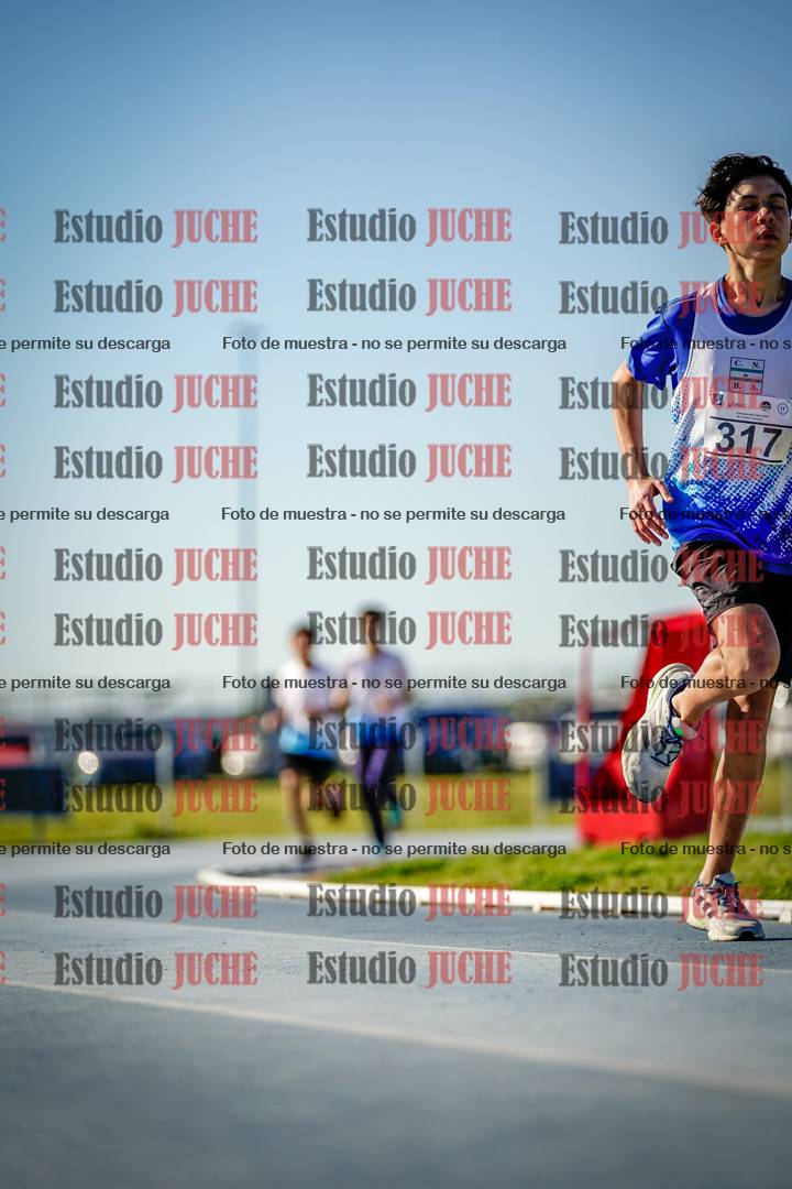 Fotos de los 2000 m llanos de varones