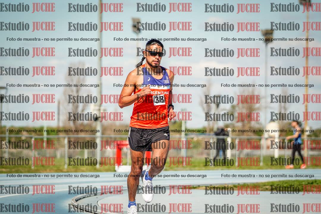 Fotos de los 5000 m llanos de mujeres y varones