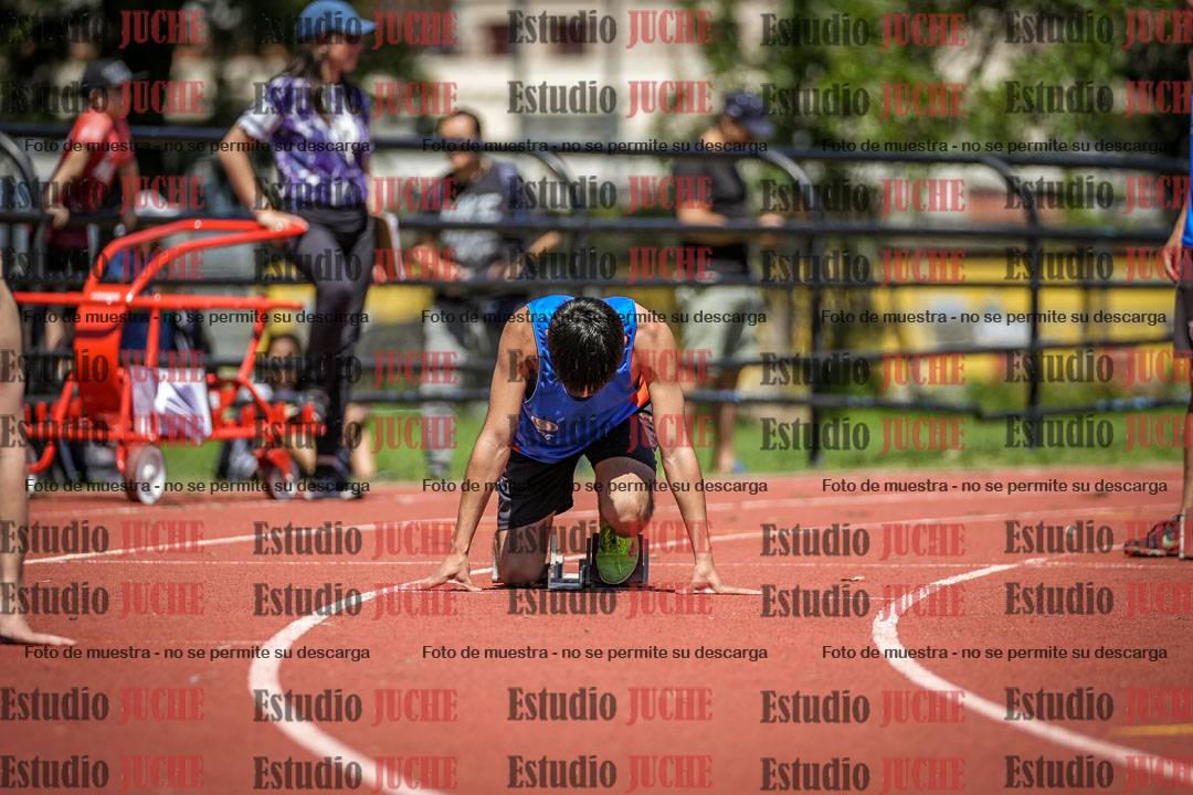 Fotos de los 200 m llanos de varones