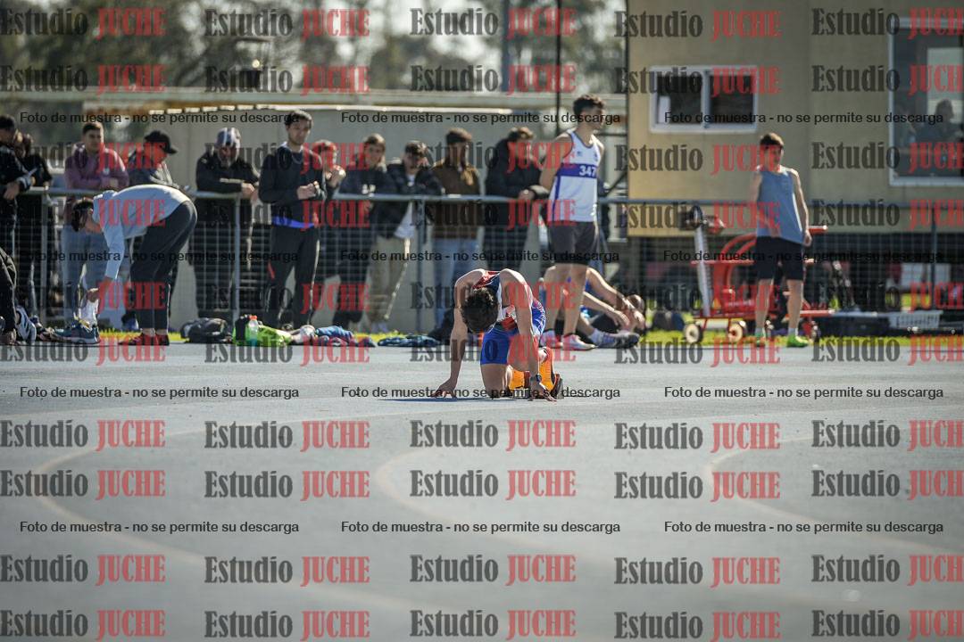 Fotos de los 400 m llanos de varones
