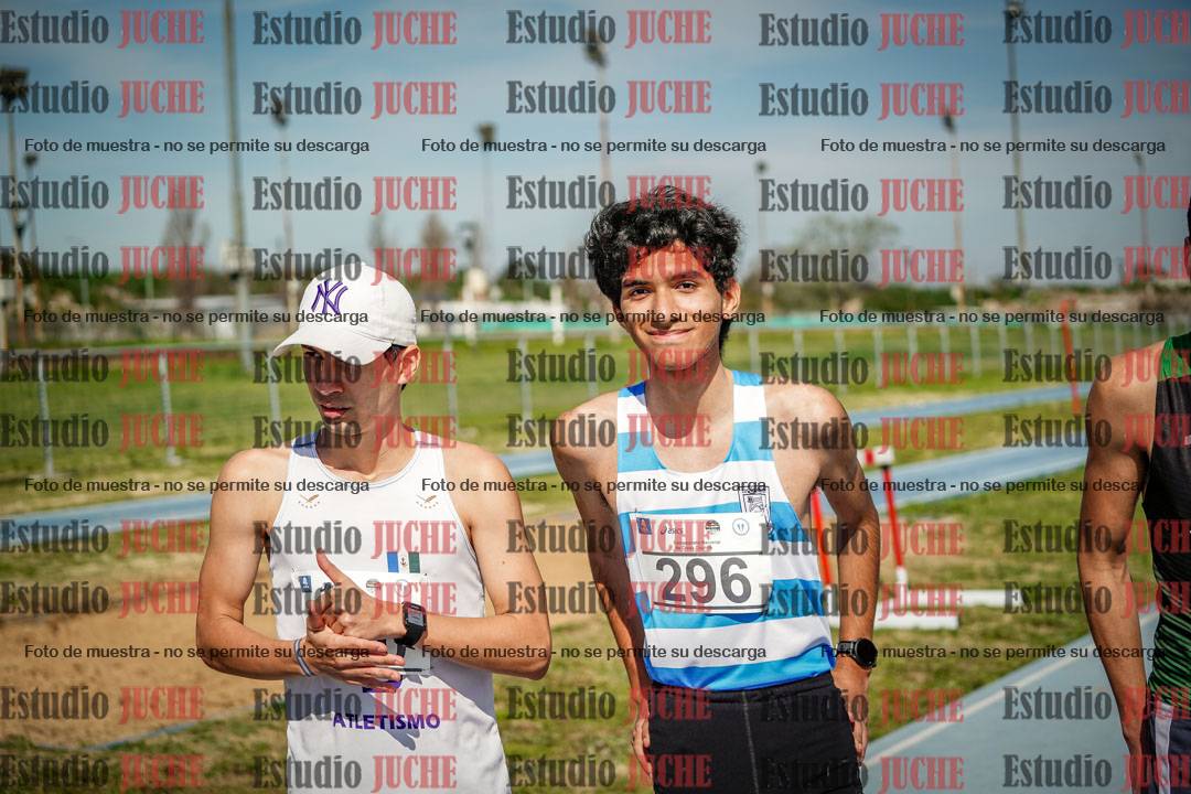 Fotos de los 3000 m llanos de varones