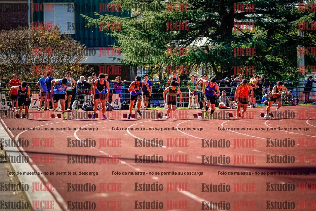 Fotos de los 100 m llanos de varones