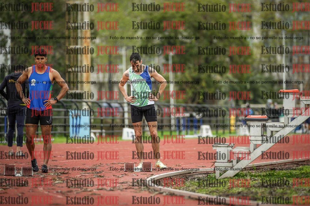 Fotos de los 200 m llanos de varones