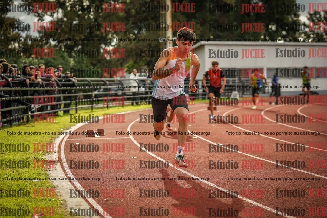 Fotos de los 400 m llanos de varones