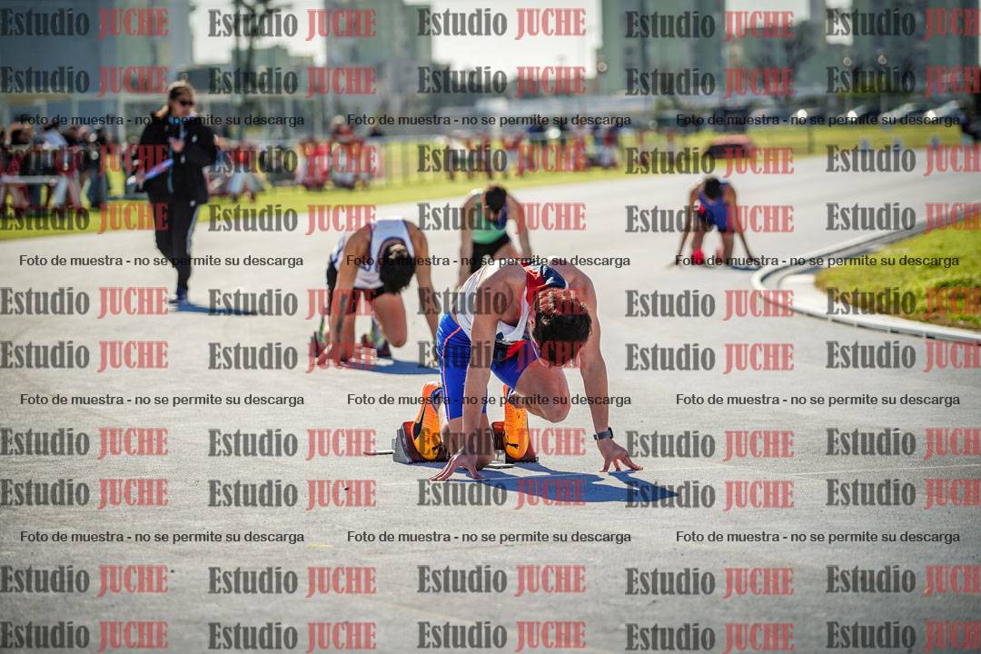 Fotos de los 400 m llanos de varones