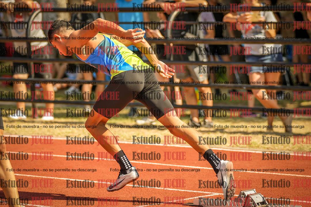 Fotos de los 400 m llanos de varones