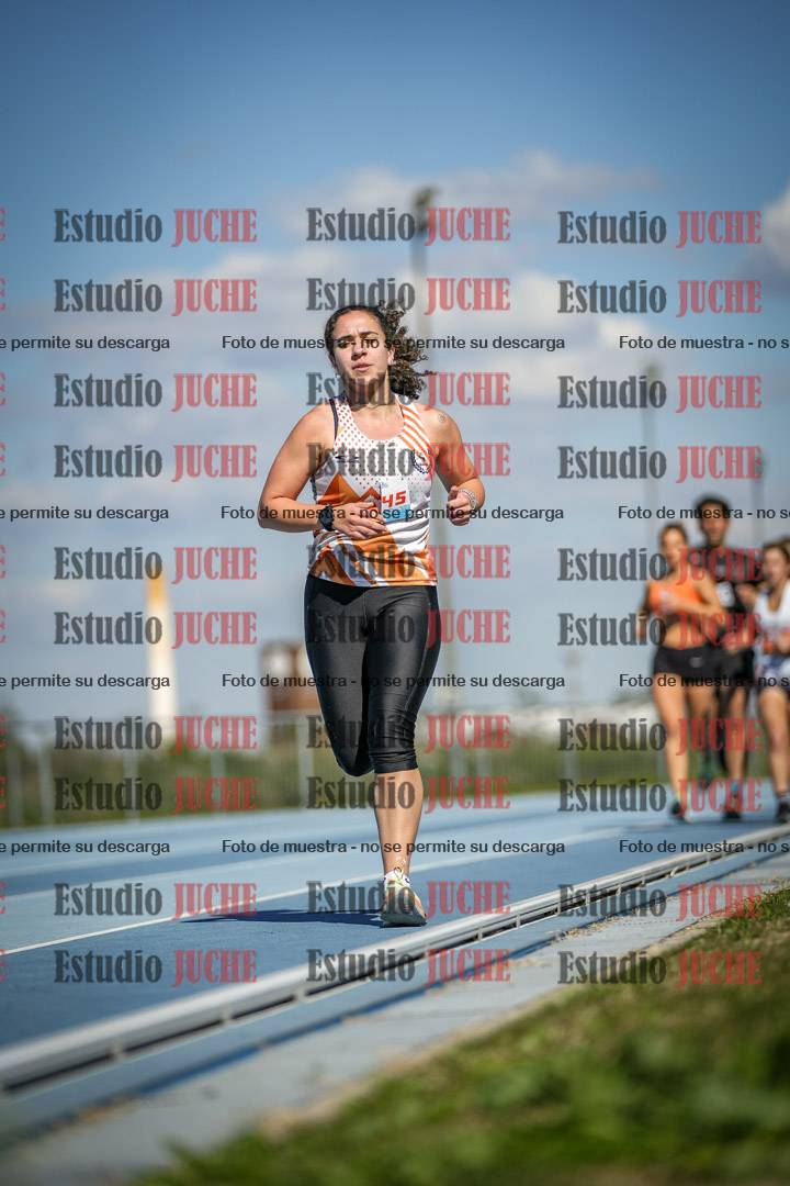 Fotos de los 5000 m llanos de mujeres y varones
