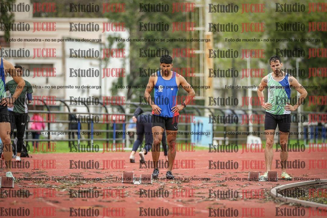 Fotos de los 200 m llanos de varones